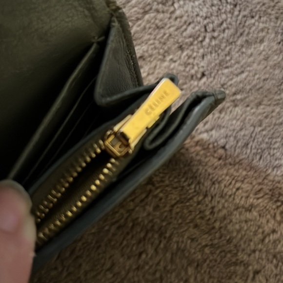 💚💙💚VINTAGE AUTHENTIC CELINE LEATHER WALLET 💚💙💚 - Picture 8 of 10